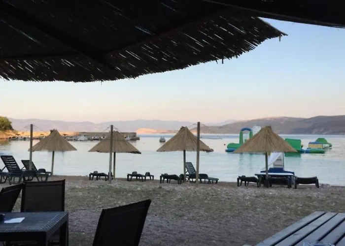 Apartments Mavri